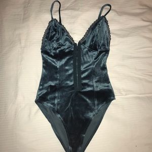 velvet cami bodysuit- teal🦕